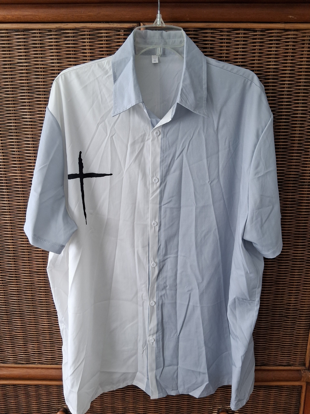Men's Short-Sleeve Button-Up Shirt in Light Gray and White - Cross Accent